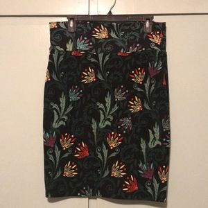 Medium Lularoe Cassie